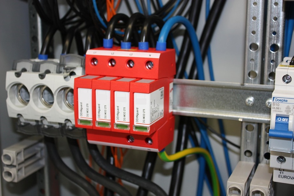 U berspannungsschutz bei AEM Elektrotechnik GmbH in Mainz am Rhein
